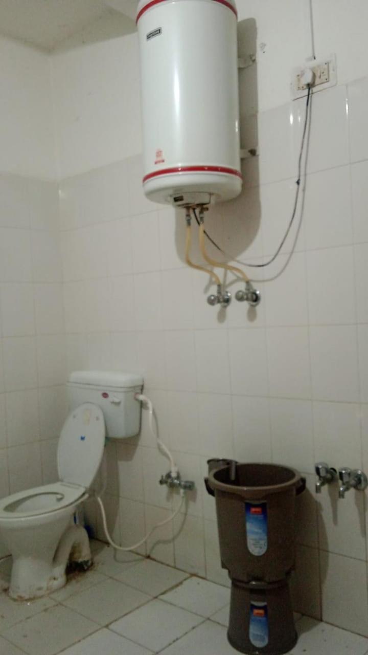 Hotel Senorita Srīnagar Екстериор снимка